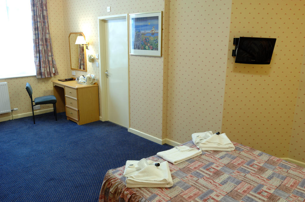 Madeira Hotel Falmouth Pokoj fotografie